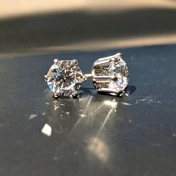 Classic 6 Prong Round 3A Cz Diamond Stud Earrings Sterling Silver Overlay - Picture 3 of 5
